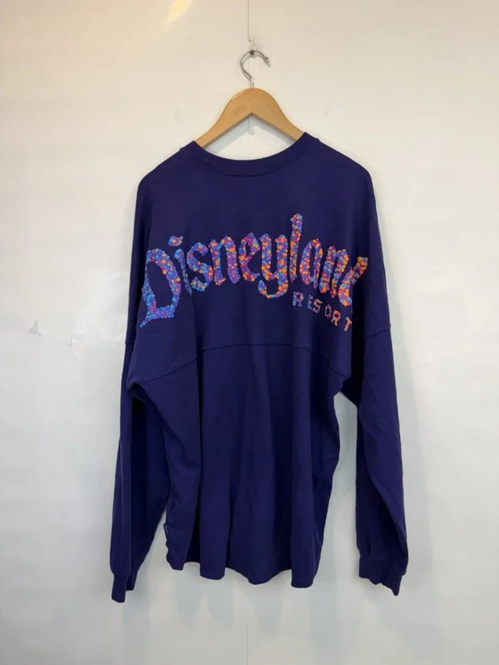 Disneyland Resort Purple Spirit Jersey Paris 30th Anniversary Sparkle Size XL - Picture 3 of 6